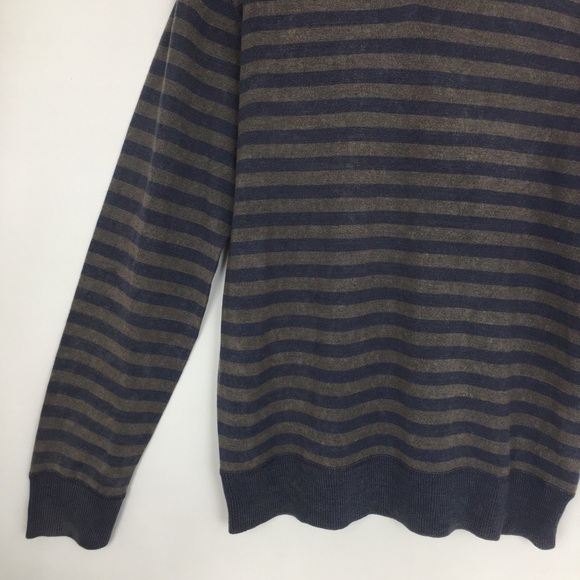 Murano Men’s V-Neck Merino Wool Sweater Gray Stripes Size Medium Long Sleeves - Picture 4 of 11